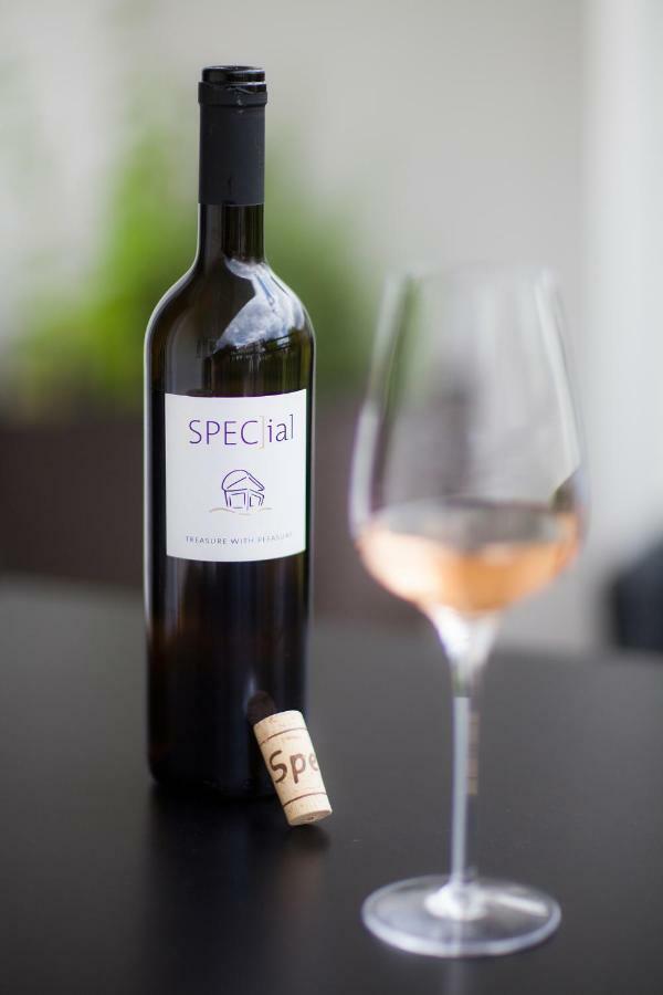 Design & Wine Vila Special Bled Extérieur photo